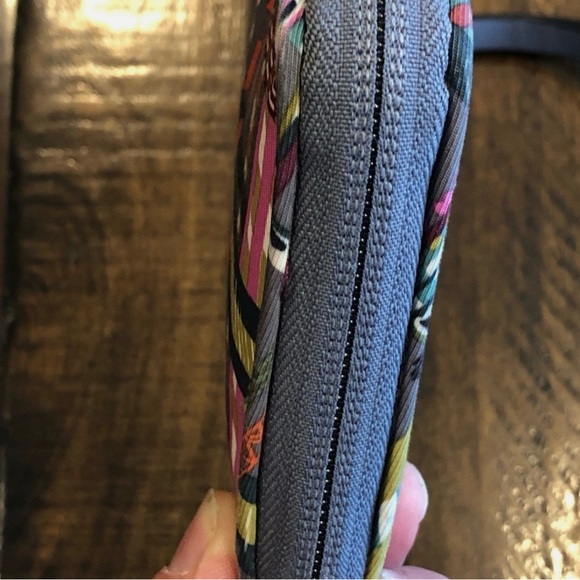 Vera Bradley Midtown City Plaid RFID zip around wallet wristlet - Picture 11 of 15